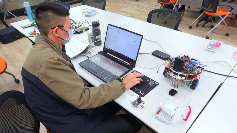 2025【正修創客基地×工學院】同儕學習社群研習-AI人工智慧應用與實作工作坊系列活動圖片(另開新視窗)